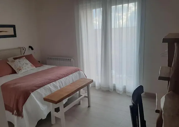 בית נופש Triticum *